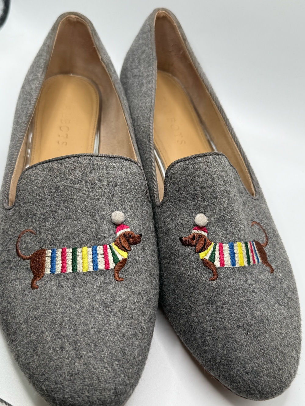 TALBOTS RYAN NOVELTY LOAFERS - EMBROIDERED DACHSHUND SIZE 9.5